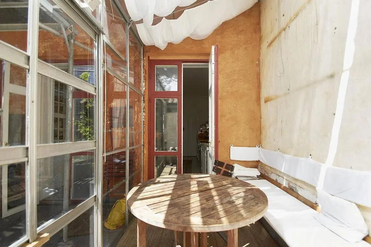 Appartement Balkon Med Udsigt Midt I Kobenhavn Copenhague